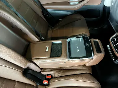 صورة مصغرة 13 لـ 2025 Mercedes-BENZ GLS