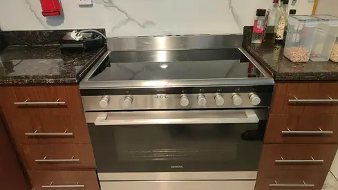 Siemens 5 zone Electric Cooker
