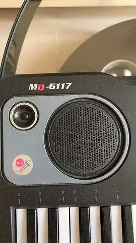 Learn and Create Music with this Versatile Keyboard