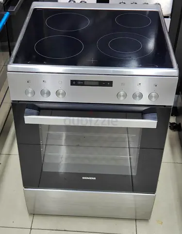 Siemens New model Electric Cooker 60x60cm With Oven Good Condition