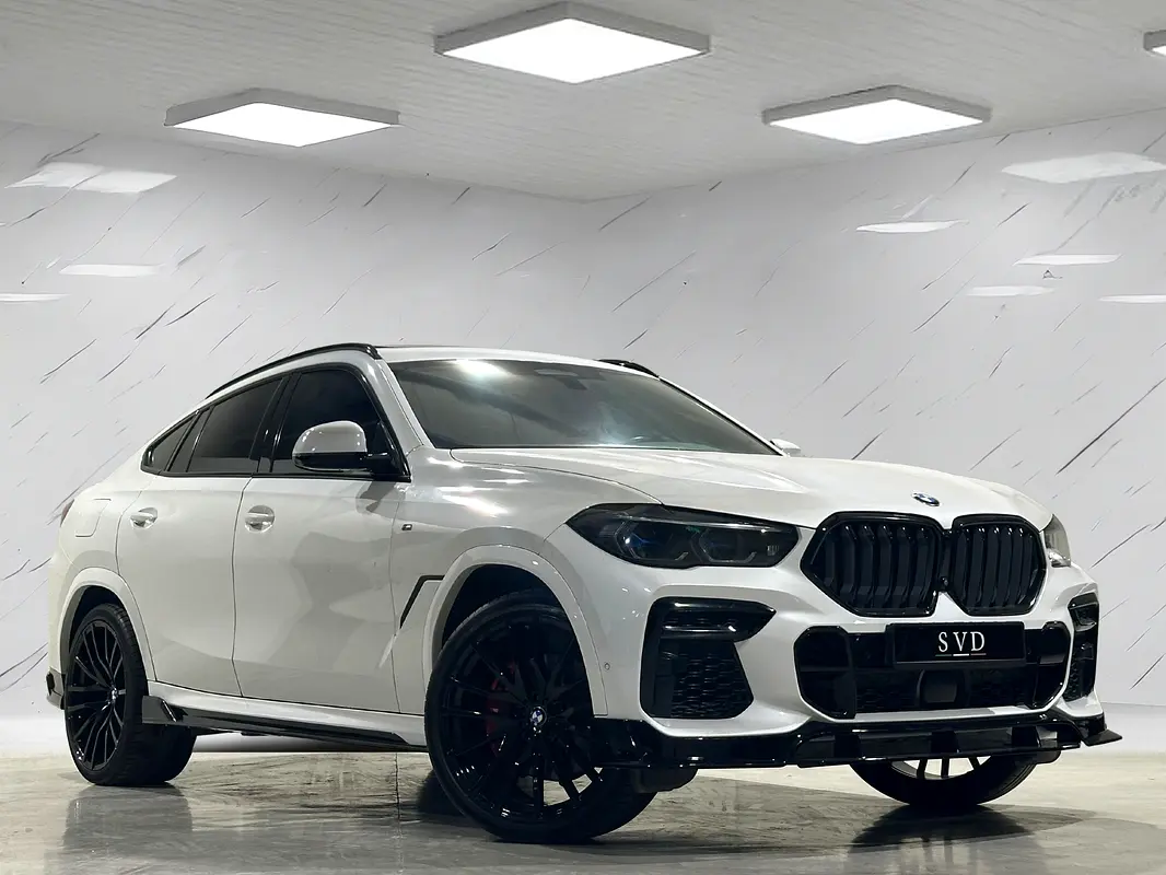 BMW X6 2023 — photo 1 of 13