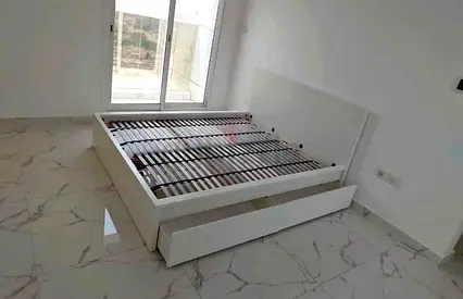 Malam king size bed 180/200cm bed , 2 storage drawers underneath and with Ikea mattress