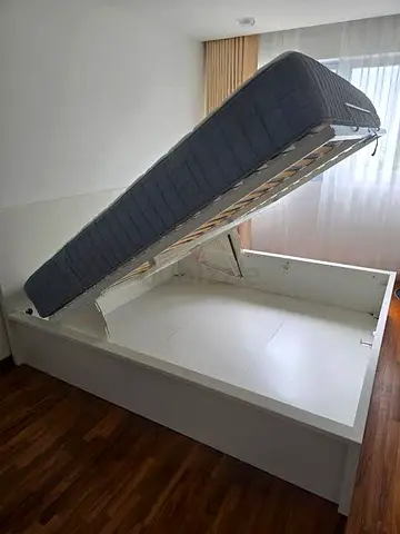‎Ikea queen size hydraulic bed with Ikea mattress  ‎