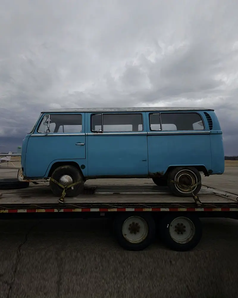 Volkswagen Transporter 1969 — photo 1 of 4
