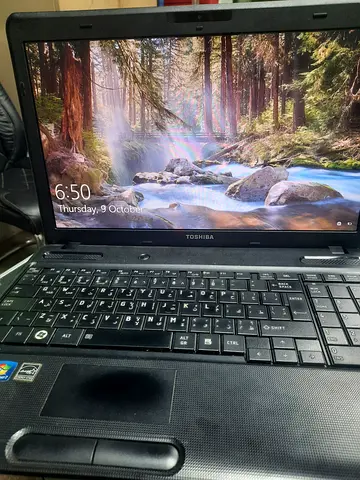 Toshiba satellite C660-M166 laptop.i 3