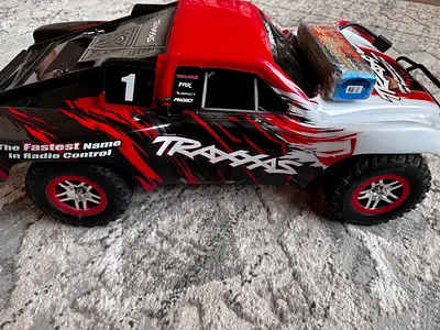 Traxxas slash 4x4 vxl 3s
