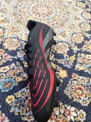Adidas Predators Club (BRAND NEW)