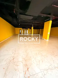 Showroom|Central A/C| 200 meters from Union &amp; Ghurair