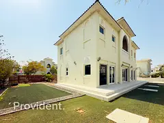 Standalone | Corner | Community Specialist