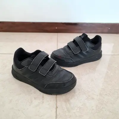 Adidas Stylish Kids Black Velcro Sneakers for Sale (33-UK1)