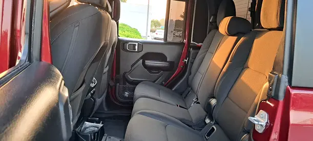 2021 JEEP GLADIATOR photo 16