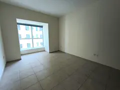 AVAILABLE! Vacant! PArtial Sea View! Perfect Condition