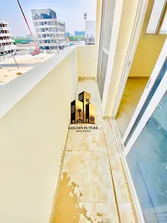 LIKE BRAND NEW APARTMENT WITH BALCONY 1BHK OUT SIDE FREE PARKING