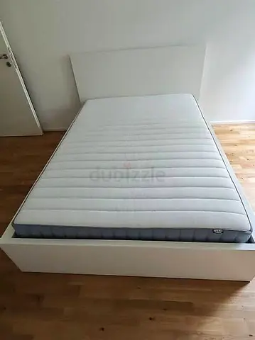IKEA Malam double bed with 2 storage drawers underneath and Ikea mattress 140×200cm