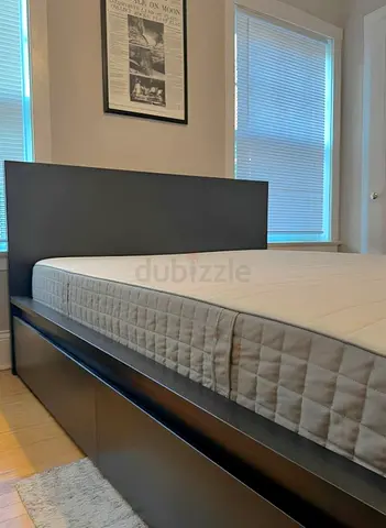 ‎Malam queen size bed 160/200cm bed , 2 storage drawers underneath and with Ikea mattress