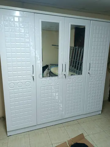 Hi I want to sell 4 Door Cabinet brand-new available