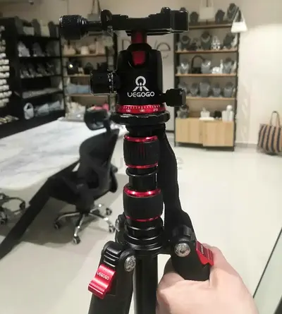 Heavy duty Tripod delivery available 200 fix