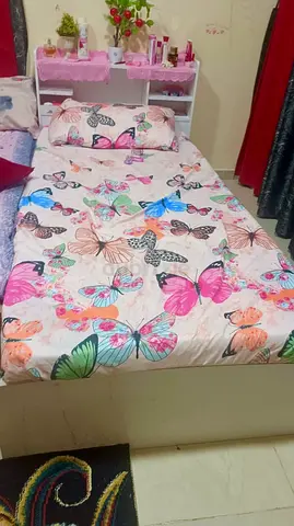 Charming Butterfly-Themed 2*Single Bed with Mattress and 2*Wardrobe for Kids
