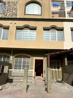 3 bedrooms luxury townhouse villa for Rent