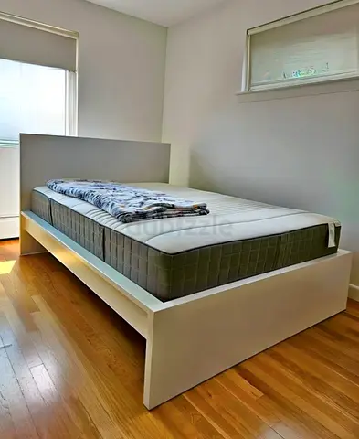 Malam queen size bed 160/200cm bed , 2 storage drawers underneath and with Ikea mattress