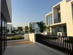 Luxurious TH | Prime Location| Vacant Now | Modern