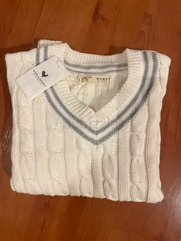 Beautiful brand new cricket sweater