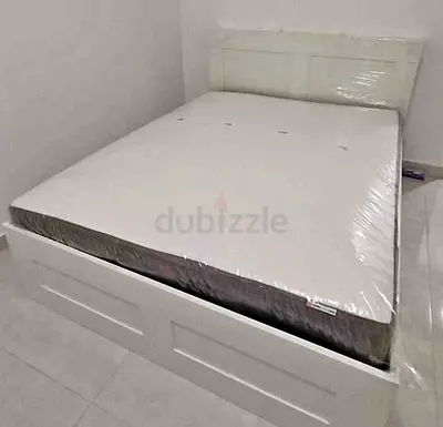 Ikea brimness king size bed with headboard+ 4 big storage drawers underneath with IKEA mattress 180×