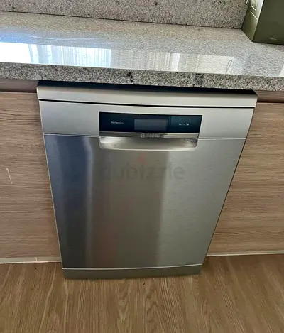 Bosch Series8 Dishwasher Like New