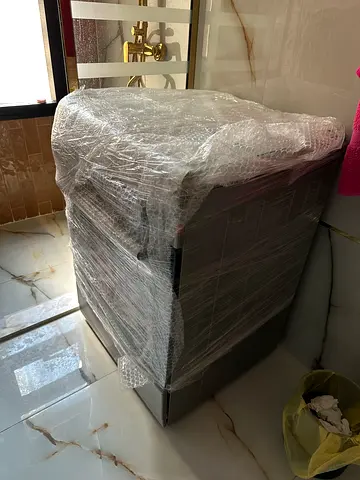 Brand New 4 burner  oven for Sale - Unwrapped and Ready to Go!