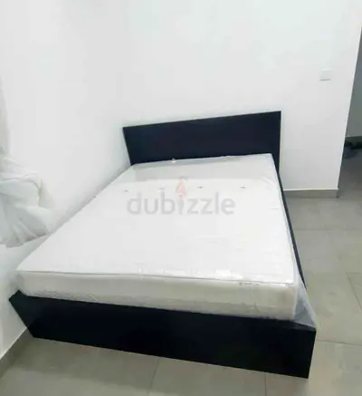 Malam queen size bed 160/200cm bed , 2 storage drawers underneath and with Ikea mattress