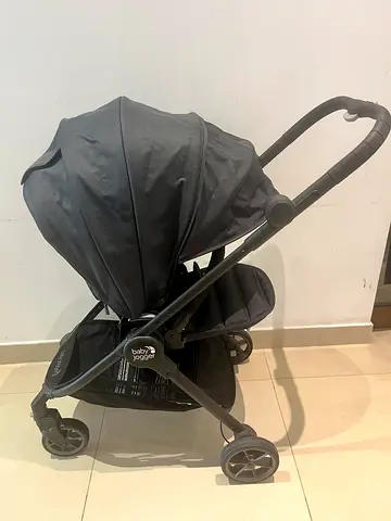 Baby jogger reversible stroller