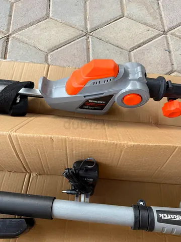 TERRATEK 20V Lithium Cordless Long Reach Hedge Trimmer TTLRC-4 User Manual