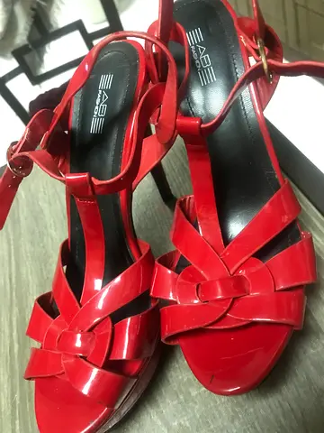 حذاء سهرة نسائي