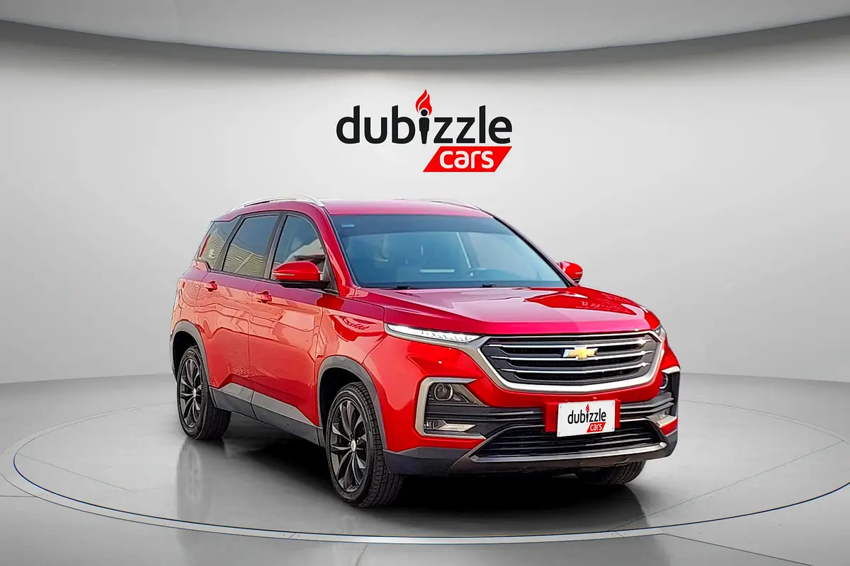 Chevrolet Captiva 2022 — photo 1 of 15