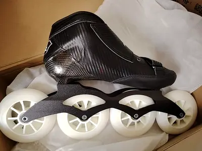 Professional speed skates