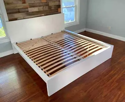 Malam king size bed 180/200cm bed , 2 storage drawers underneath and with Ikea mattress