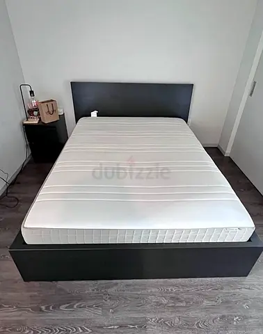 ‎Malam queen size bed 160/200cm bed , 2 storage drawers underneath and with Ikea mattress