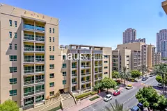 Vacant | Upgraded | Mid floor | 2 Parking Spaces