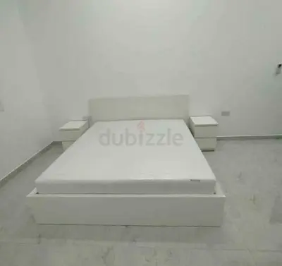 Malam king size bed 180/200cm bed with 2 storage drawers underneath and Ikea mattress