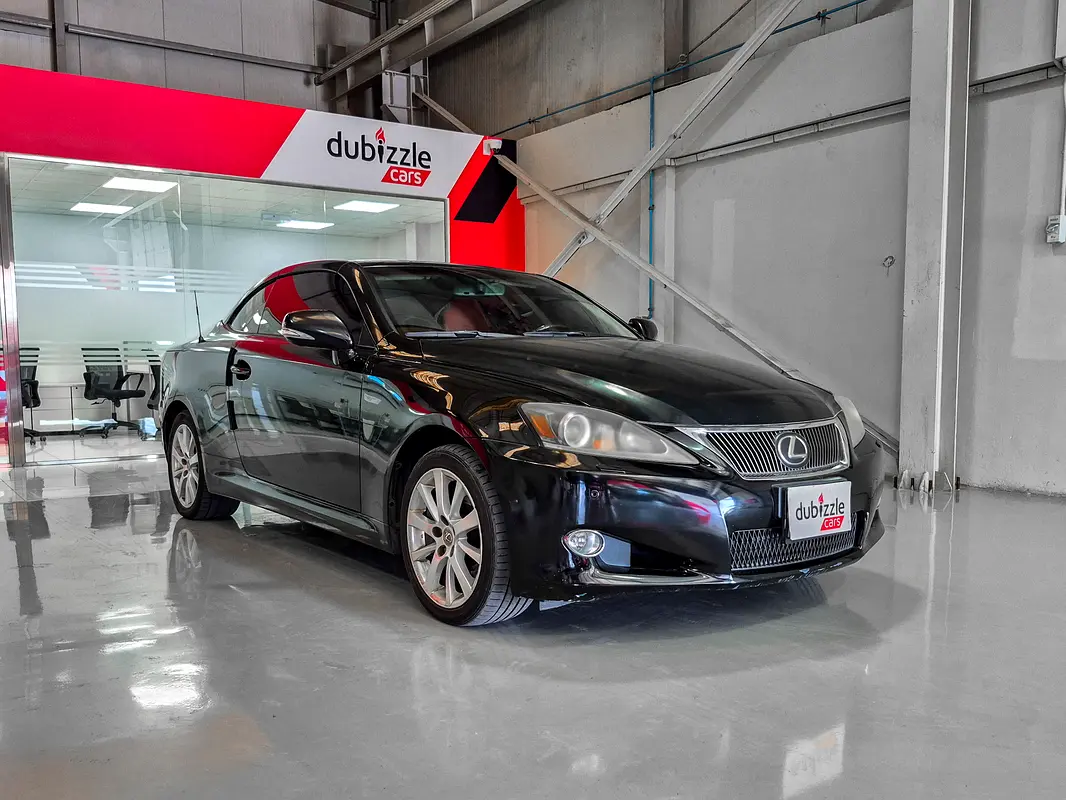 Lexus IS-Series 2013 — photo 1 of 16