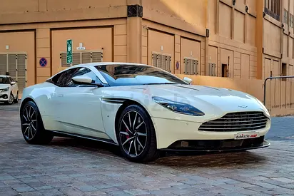 Aston Martin DB11 With rear view camera for Sale in UAE | dubizzle