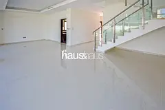 Independent V4 | Park View | Bright and Spacious