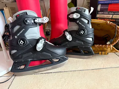 Enhance Your Winter Fun with These Stylish Ice Skates!