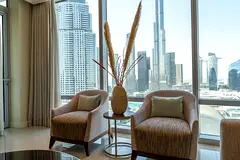 Luxury 1 bedroom apartment comes with spectacular views of Burj Khalifa and its Fountains.