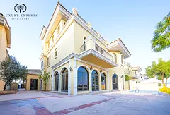 5BR | Atrium | 3 Floors | Beach Access