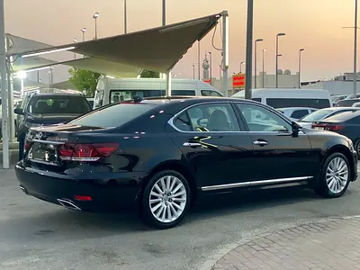 صورة 12 لـ 2015 Lexus LS-SERIES