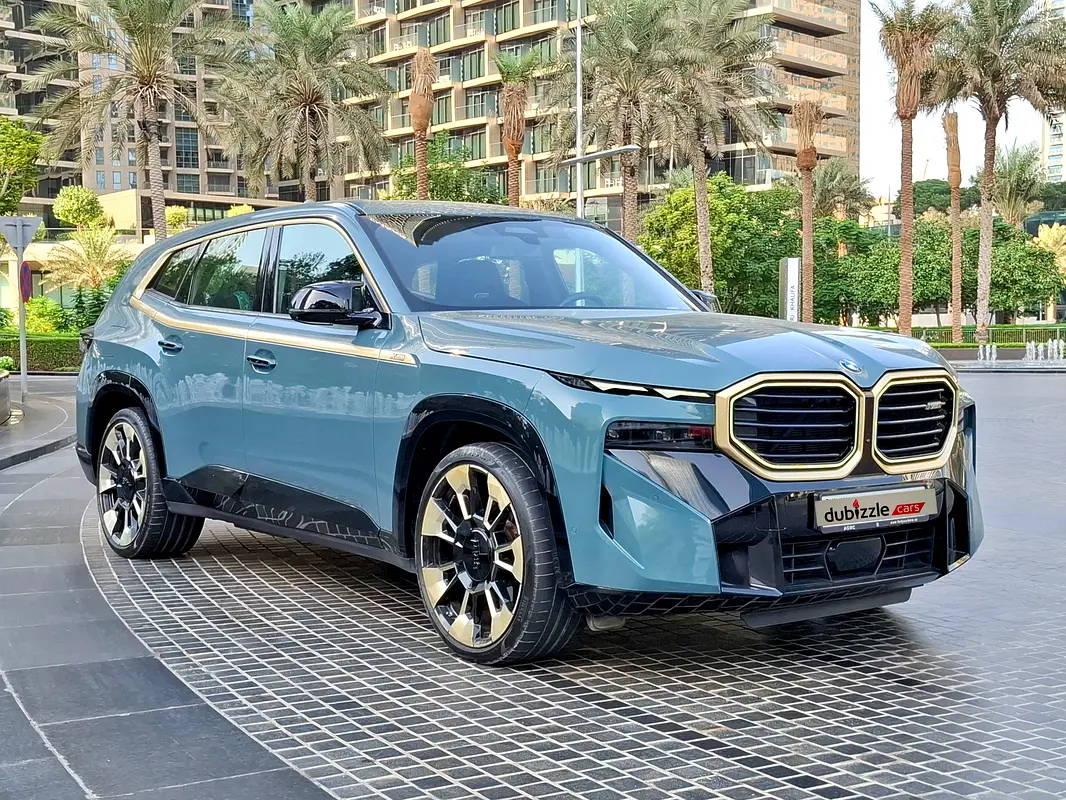 BMW XM 2023 — photo 1 of 16