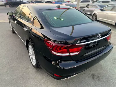 صورة 6 لـ 2015 Lexus LS-SERIES
