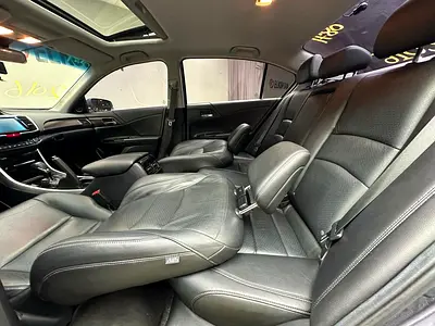 2016 Honda ACCORD 缩略图 5