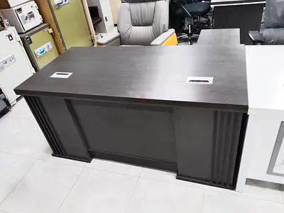 Stylish Executive Office Desk for Sale